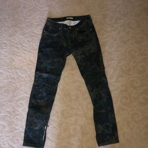 Burberry Brit distressed army jeans
